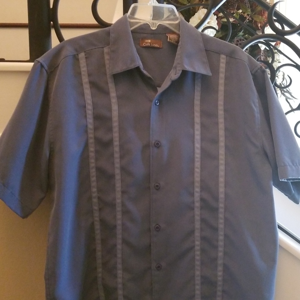 Cafe Luna Casual Button Down Short Sleeve Shirt